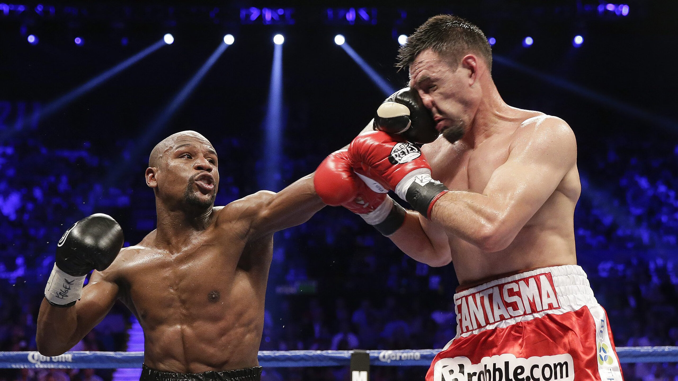 “英超争冠迷局：胜负瞬间决定未来格局”，英超争4