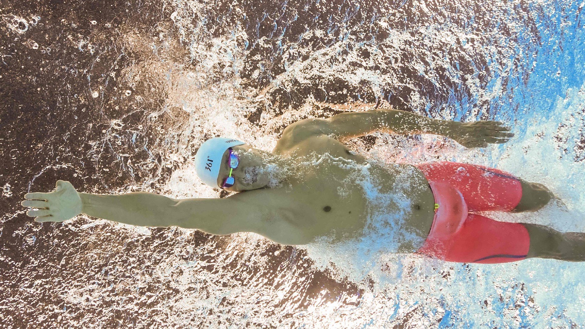 西汉姆联门将神勇，力助球队稳固前列，西汉姆联的球员